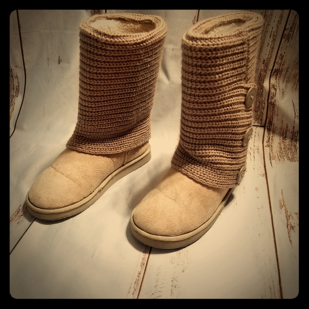 3 button boots